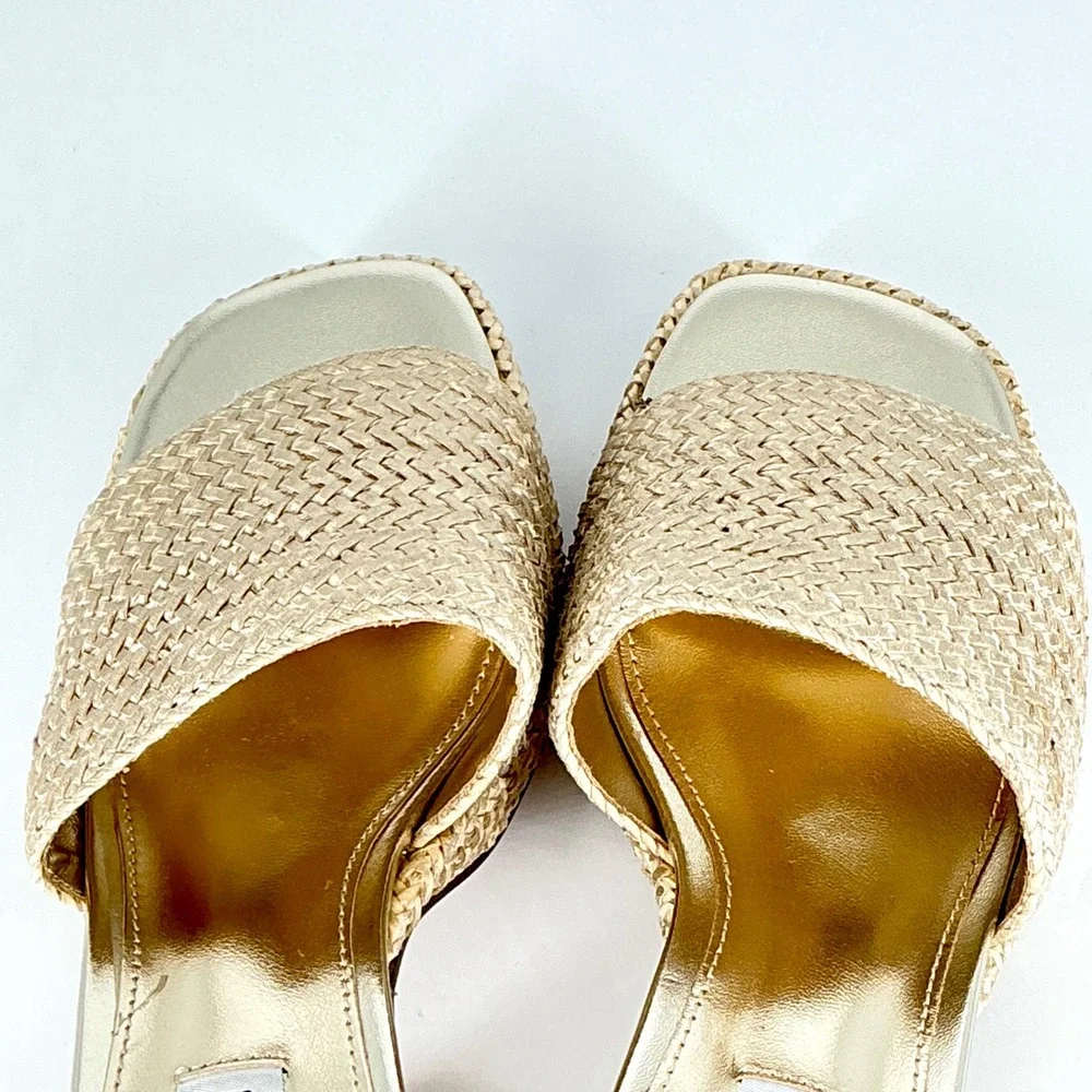 Steve Madden brand steve